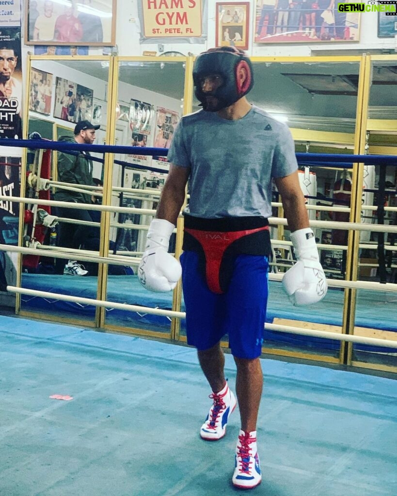 Keith Thurman Instagram - Just another 12rds. Feeling good, we are not done! #greatday #gymlife