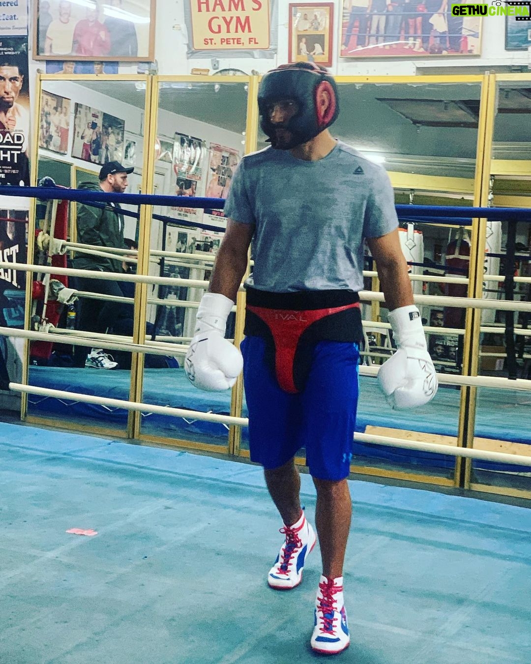 Keith Thurman - 2.7K Likes - Just another 12rds. Feeling good, we are not done! #greatday #gymlife
