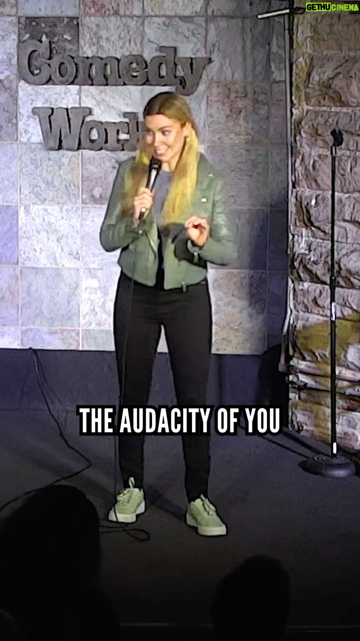 Kelsey Cook Instagram - I do respect his barbed wire toenail approach though 😂 #standupcomedy #comedy #reels #relationships #dating