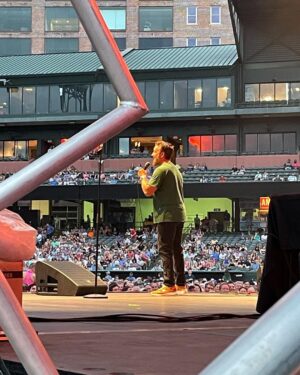 Kelsey Cook Instagram - What an unforgettable weekend 🥹 Flew to Memphis and OKC to watch @thatchaddaniels on the @bertkreischer stadium tour, and got surprised with guest spots in front of the biggest crowds I’ve ever performed for. Thank you so much Bert and @leeannkreischer for absolutely everything. It was a dream. Gonna post about this for a week straight ok bye 👋🏻