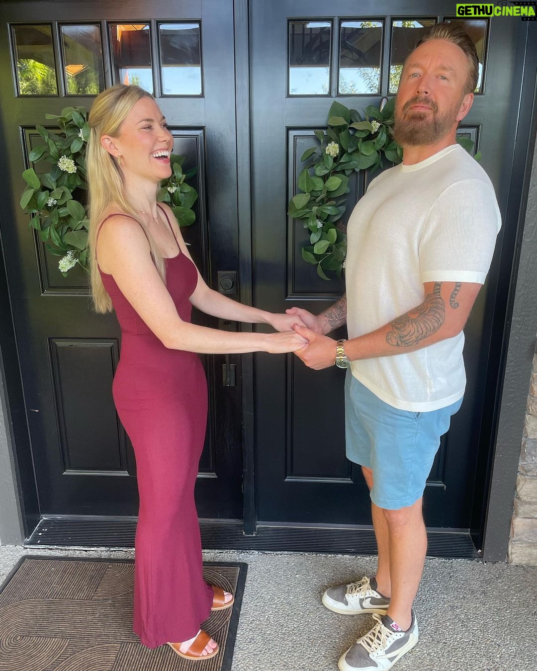 Kelsey Cook Instagram - Highly recommend prom poses before a date night👌🏻 @thatchaddaniels