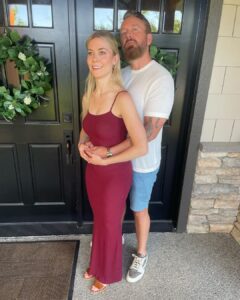 Kelsey Cook Instagram - Highly recommend prom poses before a date night👌🏻 @thatchaddaniels