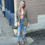 Kelsey Cook Instagram – Life lately👢🍼🎯🍍 I hope one day my niece forgives me for posting that last pic 😬😂