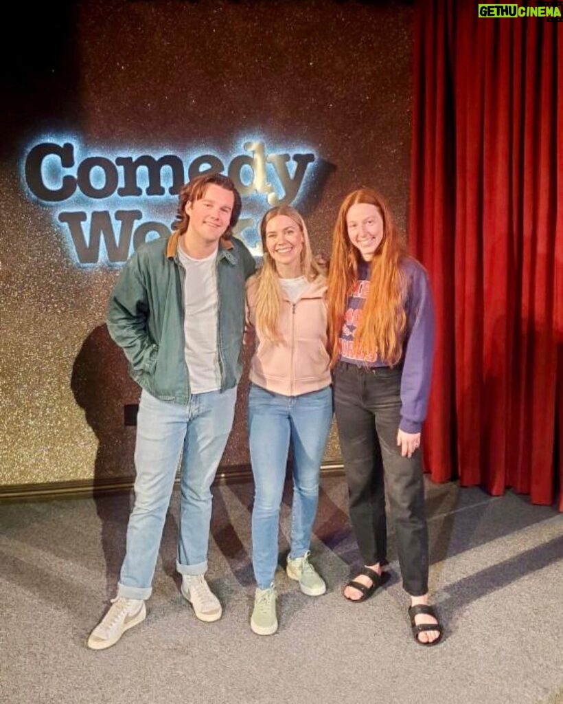 Kelsey Cook Instagram - Thank you so much Denver for selling out all of my shows at @comedyworksdenver downtown last weekend!! ❤️ it was so fun to come back after shooting my special there last year. Everyone at the club is fantastic, and the new sweatshirts are 👌🏻👌🏻👌🏻 Uncasville, Salt Lake City, Vegas, Stamford, Burbank and Phoenix up next on tour!! Comedy Works