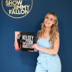 Kelsey Cook Instagram - What a year 🤯 I moved to Minnesota, released my first special, performed in 33 cities on tour, bought my dream house with @thatchaddaniels, and started a new podcast that I’m having so much fun doing. I got to have another year with my mom and have her in the crowd of one of my shows, and make yo-yo videos with my dad that made me smile so damn hard. Thank you for the love that you guys show me and my family on here. Thank you for watching my special and sharing it around. Thank you for coming to see me on tour and making me excited to shoot the next special. I feel so grateful ❤️