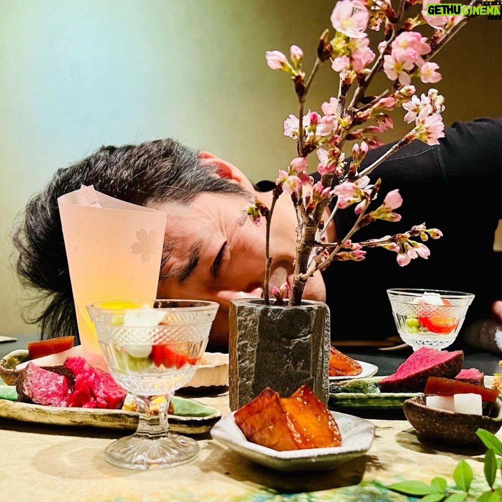 Ken Yasuda Instagram - #思い出 #げん屋 #豊橋 #睨み飯 最高のおもてなしをしていただきました。 絶品でした！！！ ありがとうーっ😭