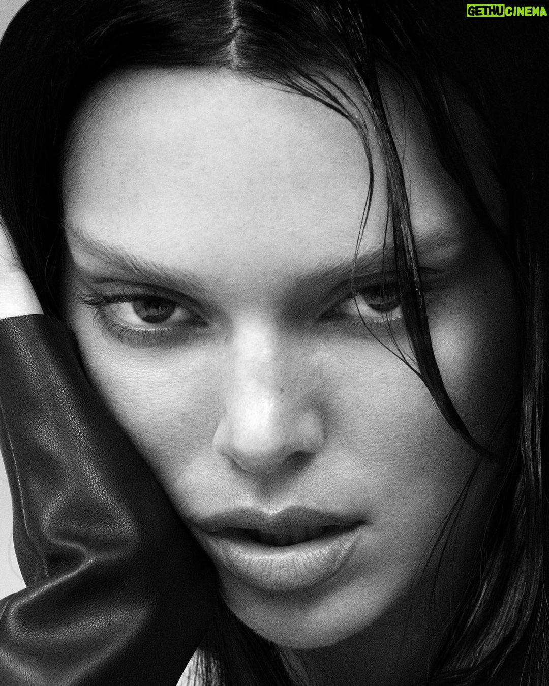 Kendall Jenner Instagram - @wmag September issue cover shot by @mertalas 🤍 @saramoonves