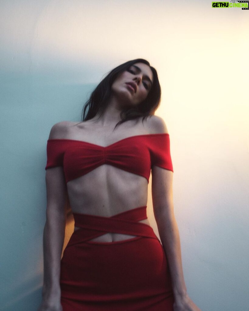 Kendall Jenner Instagram - @fwrd by @yuliagorbachenko #KJxFWRD #KendallsEdit