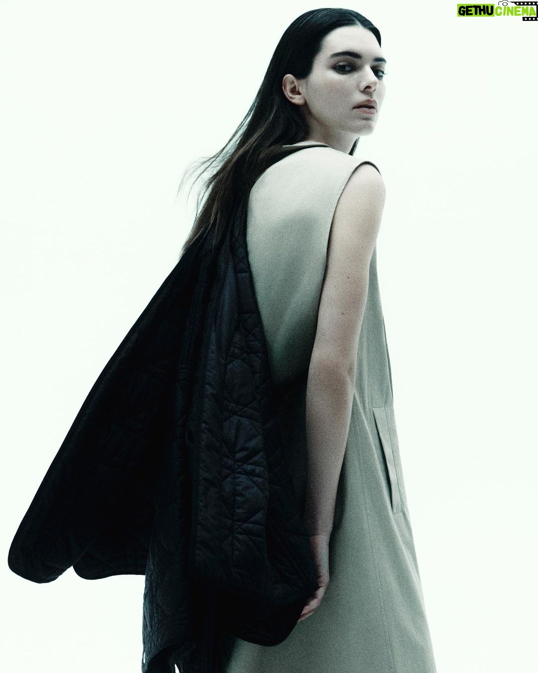 Kendall Jenner Instagram - @vogueitalia April issue cover story by @robingaliegue