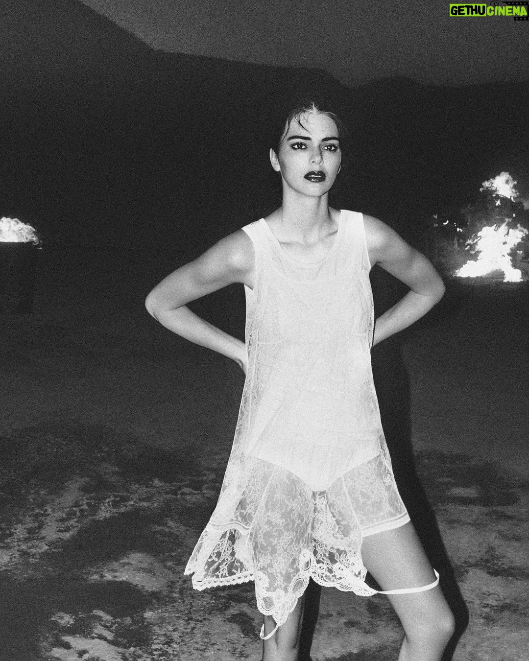 Kendall Jenner Instagram - @vogueitalia April issue cover story by @robingaliegue