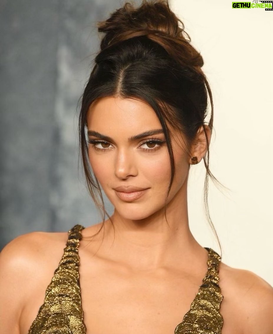 Kendall Jenner Instagram - last night at @vanityfair wearing archive @jeanpaulgaultier