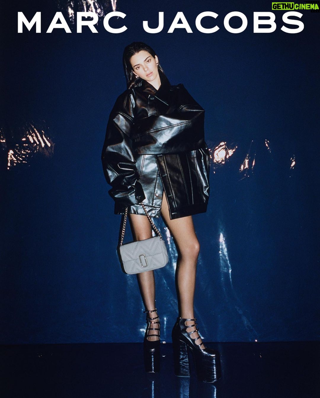 Kendall Jenner Instagram - @marcjacobs spring 2023 by @tyronelebon
