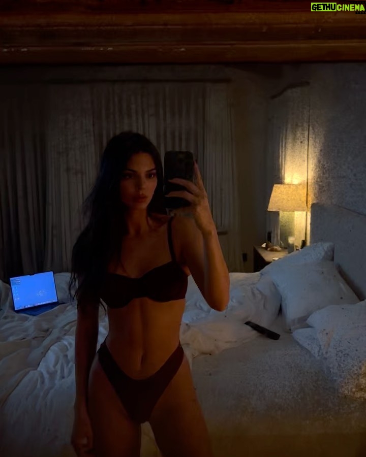 Kendall Jenner Instagram - gnight