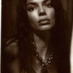 Kendall Jenner Instagram - 🤎