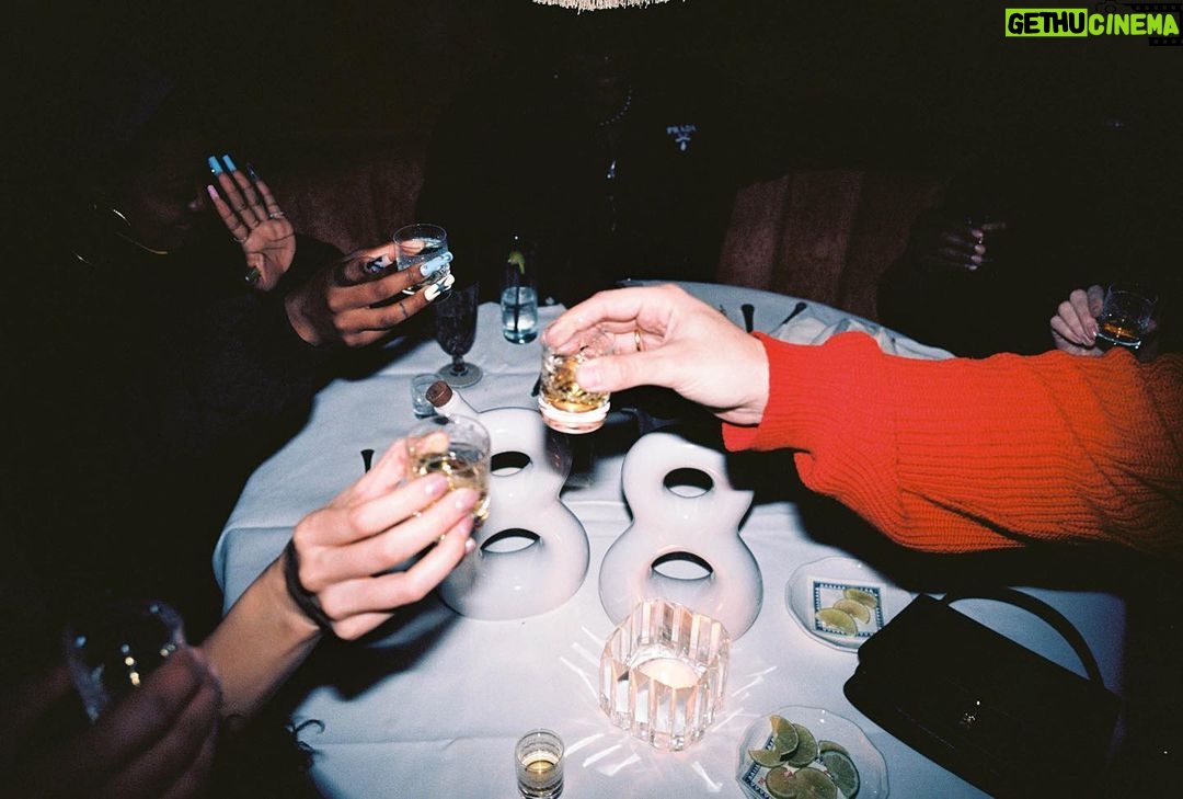 Kendall Jenner Instagram - happy nights with @drink818