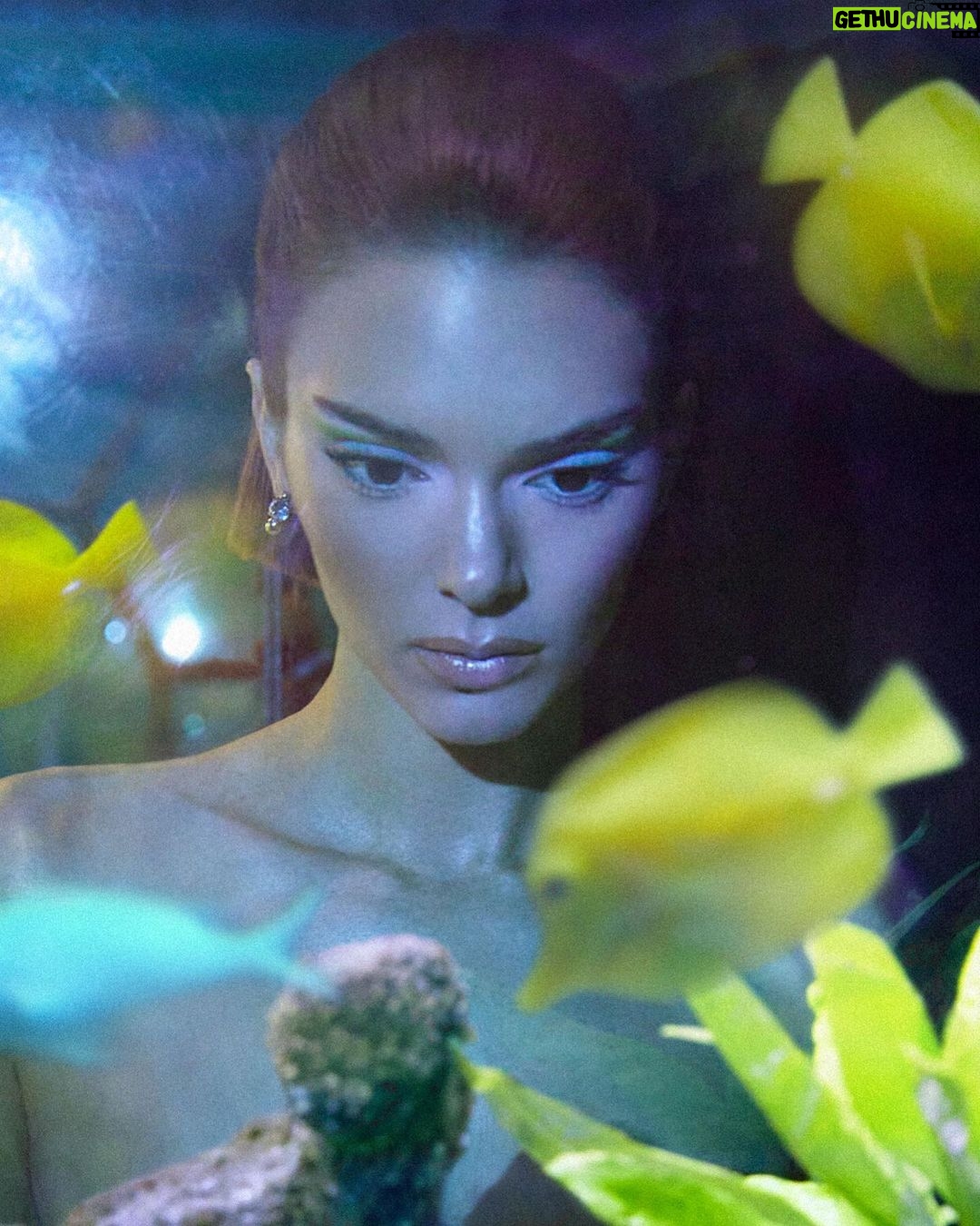 Kendall Jenner Instagram - 🐠 @thepopmag issue 47 by @carlijnjacobs