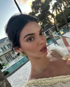 Kendall Jenner Instagram - years pass, and they seem faster and faster. presence and time is all i can ask for. so grateful for what has past, so optimistic for what’s to come. go love on the people you hold close to your heart, and don’t waste a second ❤️ 2024, shower me with love and laughter, gratitude and growth, patience and presence