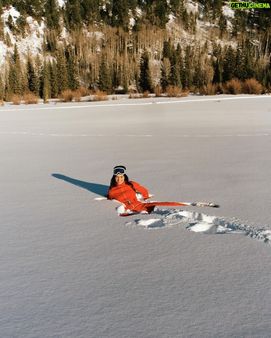Kendall Jenner Instagram - aspen with @fwrd by @seanthomas_photo