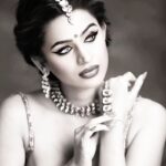 Kenisha Awasthi Instagram – Just obsessed with this song ! 
Folk is such ,straight up addictive ! 💥