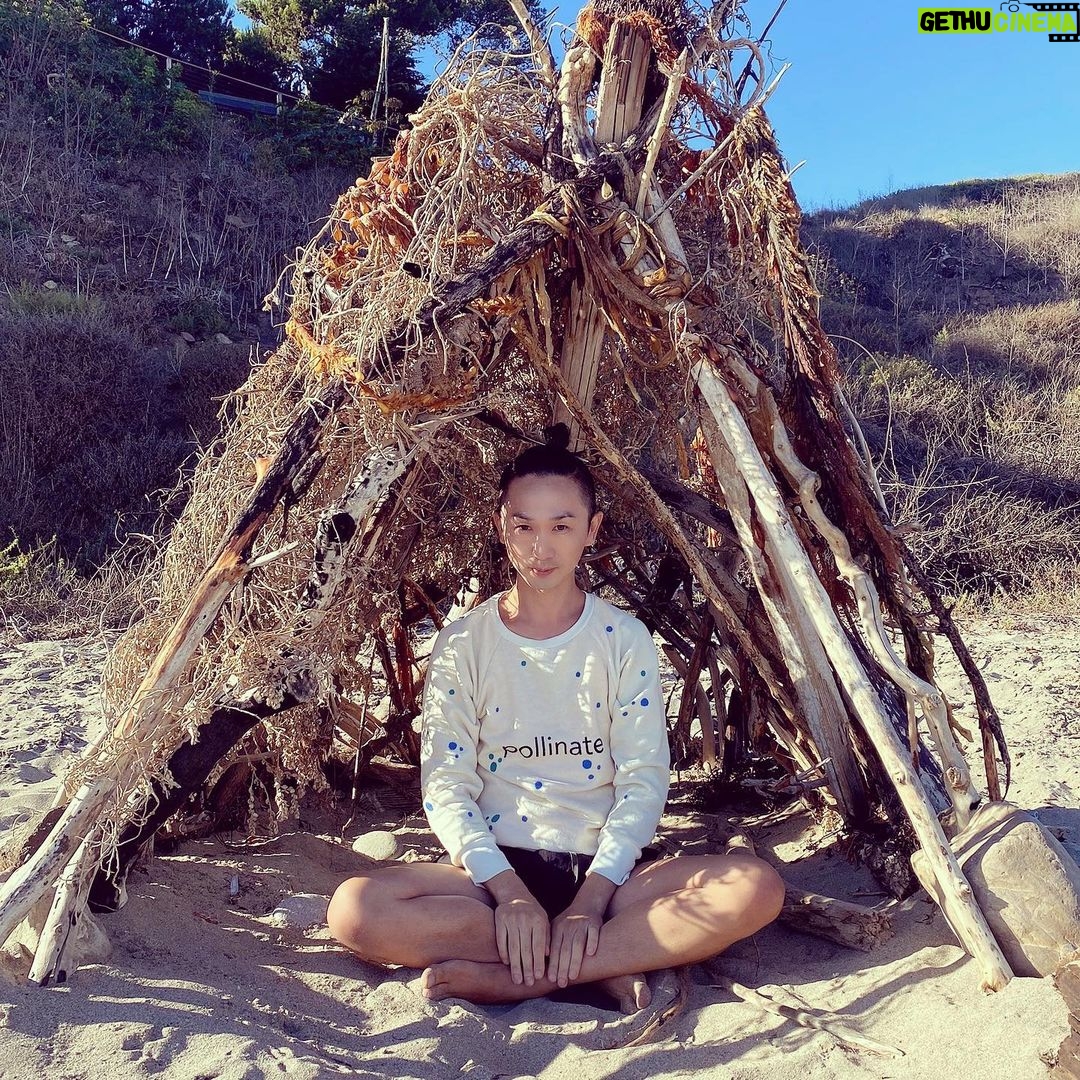 Kentaro Kameyama - 2K Likes - Spending my #Friday at #Malibu with my #friends . Hope everybody is safe and sound.