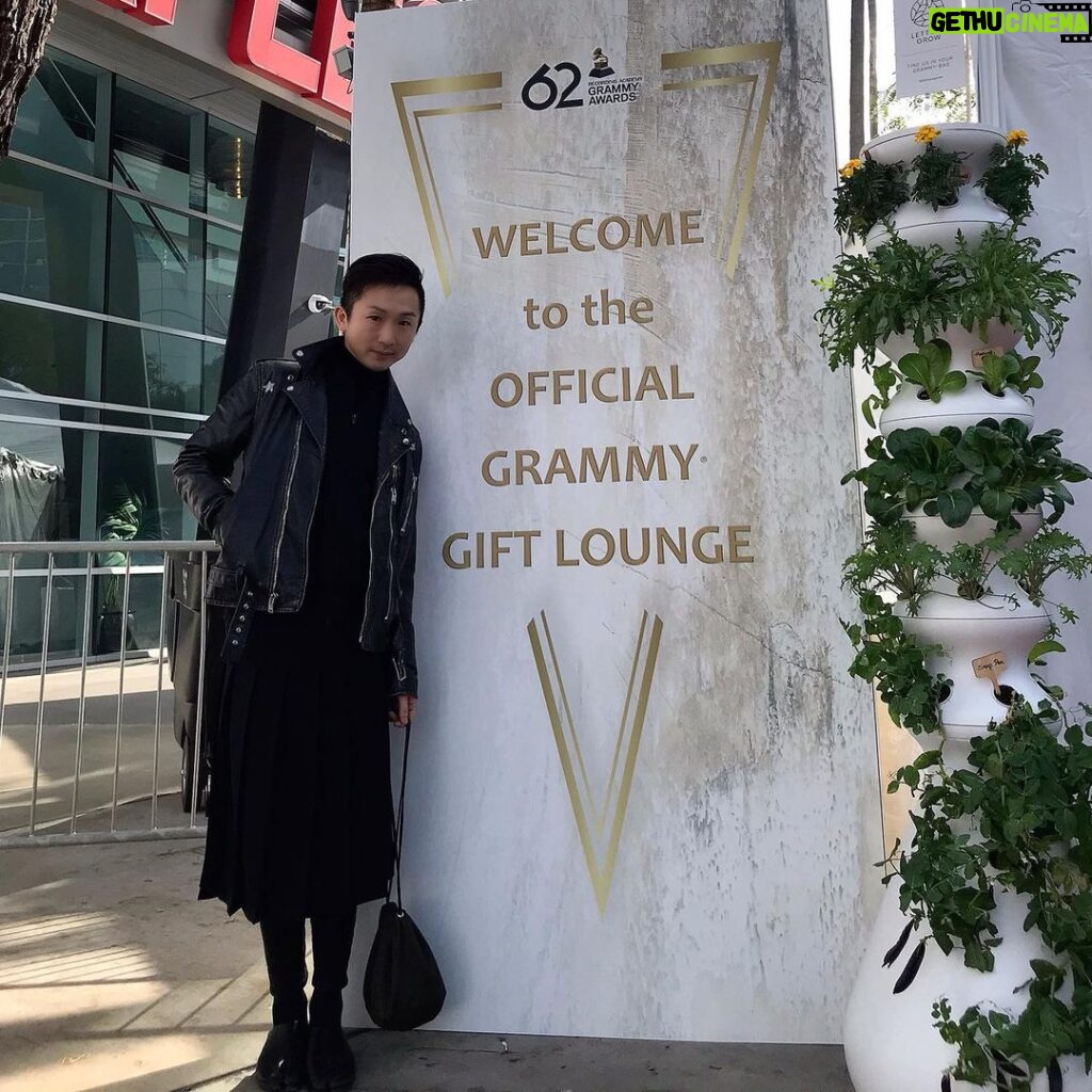 Kentaro Kameyama Instagram - Visited @grossejapan at #Grammy Gift Lounge today. Happy to see the team #Grosse #Japan , and hoping to #collaborate again in the future! Crypto.com Arena