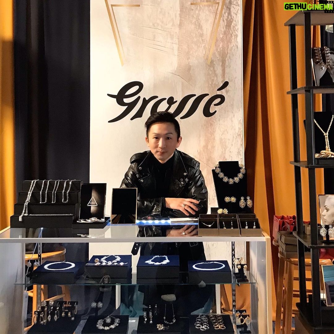 Kentaro Kameyama - 2.4K Likes - Visited @grossejapan at #Grammy Gift Lounge today. Happy to see the team #Grosse #Japan , and hoping to #collaborate again in the future!