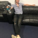 Kenton Duty Instagram – Warning: Some couches may be (Sorta) small compared to others. 
#tableread