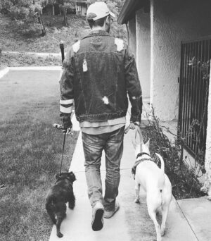 Kenton Duty Instagram - #NationalPuppyDay #puppylove🐶 walk W/ Kona (the devilishly handsome,  Small Münsterlander to my left) and Katana (the precious Swiss Shepherd/Sharpei to my right) .
.
. 📸 Photo taken by the sassy frassy redhead I’m dating behind me ;) @kimmierobinson