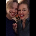 Kenton Duty Instagram - Midnight Kiss? ✅ Happy New Years from @mosleyagin and I! #lipstick #redlips💋 #midnightkiss #newyearskiss