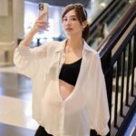 Kerstin Chan Instagram - 抽獎送禮物時間～🧸 身邊有好多女性朋友們 因為受夠鋼圈內衣的束縛 都開始轉而追求舒適好穿的運動型內衣 但共用遇到最麻煩的問題 就是內衣太舒適=支撐力堪憂 容易導致胸型失蹤😐 找不到合適的內在美 也是我孕期的困擾 這款 最近很夯的💐24HRS無感失憶內衣 最有名的地方就在透氣舒適 實穿後發現支撐力也很不錯！ 我會送出3套（內衣+內褲） 邀請姐妹們跟我一起試穿看看 再跟我分享心得囉～ 想體驗的人 留言想要的顏色/款式 9/9我會抽出3位幸運得主 有3種款式可以挑 我的是「經典款」系列 還有「V領美背」和「涼感萊卡」 到 @fashionforyes_ / @24hrs_underwear 精選 有照片可以看 選完後趕快留言吧～👇🏻 也歡迎男性朋友們幫另一半抽獎 來看看有誰這麼貼心 我先給大拇指👍🏻 #JustWear24HRS