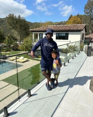 Kevin Hart Instagram - Happy Birthday Day to the coolest kid on the planet!!!!!! I’m happier because of you and ya energy son!!!!!! We love you #Harts #ZoBear #KingZo