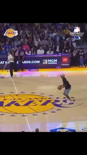 Kevin Hart Instagram - My man popped his Achilles trying to do a half court shot at the lakers game….Man Father Time is UNDEFEATED….. fellas we gotta stop this madness…. It’s time to sit our asses down. Look at how my man breaks down after the release of the basketball….Looked like he had a damn stroke. Message to all men 40 and above…. SIT DOWN …..before Father Time sits you down…. This shit got me dying 😂😂😂😂😂😂😂😂