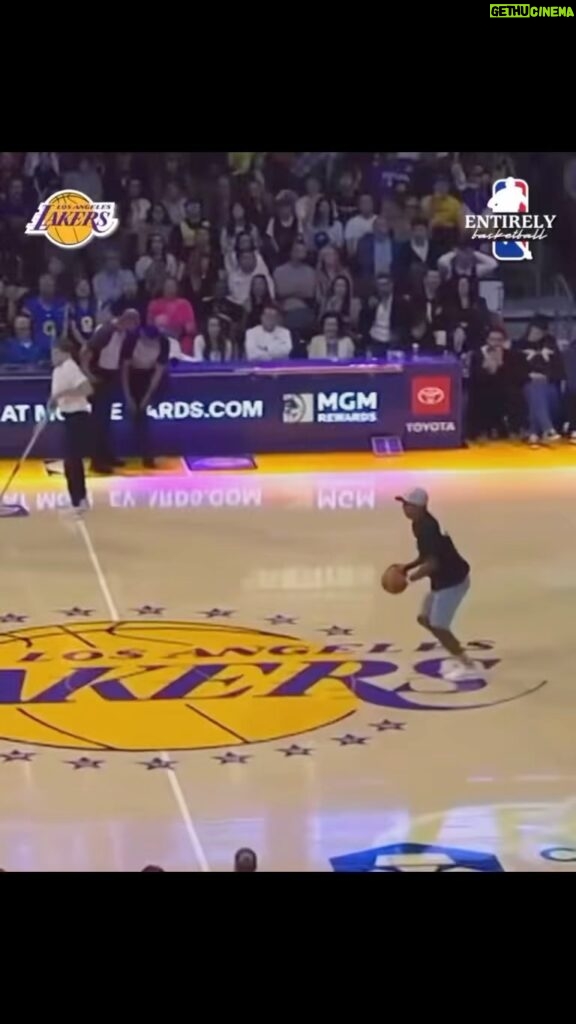 Kevin Hart Instagram - My man popped his Achilles trying to do a half court shot at the lakers game….Man Father Time is UNDEFEATED….. fellas we gotta stop this madness…. It’s time to sit our asses down. Look at how my man breaks down after the release of the basketball….Looked like he had a damn stroke. Message to all men 40 and above…. SIT DOWN …..before Father Time sits you down…. This shit got me dying 😂😂😂😂😂😂😂😂