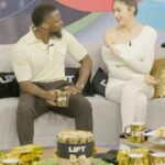 Kevin Hart Instagram - Had so much fun with @ursulolita in Miami on our promo tour in Miami. I love showing love to all of my Latin partners & friends …. @despiertamerica @hoydia @telemundo @noticiero_telemundo @encasacontelemundo @alrojovivo TELEMUNDO DIGITAL @elgordoylaflaca ….We thank all of you for rolling out the red carpet for us and talking all things “LIFT” we are 2 days away from blowing the world away with this movie!!!!!! This movie will hit on all levels!!!!!! MARK MY WORDS…..Raising the bar 💪🏾💪🏾💪🏾💪🏾💪🏾 It all goes down this FRIDAY ON @netflix