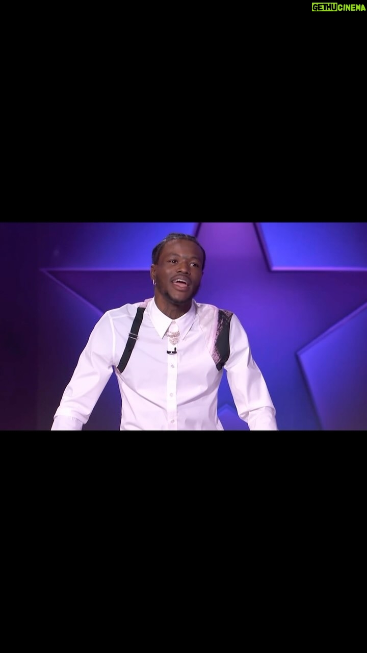 Kevin Hart Instagram - Ready to test your celeb knowledge? 🧠💫 #CelebritySquares is back tonight at 8/7 on @VH1. Join us for a game night like no other, where your favorite stars take center stage! 🎥🌟 #TuesdayTV”