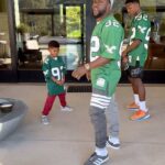 Kevin Hart Instagram - @funnybullqull__ …. The Hart men have officially responded 😂😂😂😂😂 E A G L E S 🦅’ssssss …. Happy Sunday People!!!!!!! #Harts