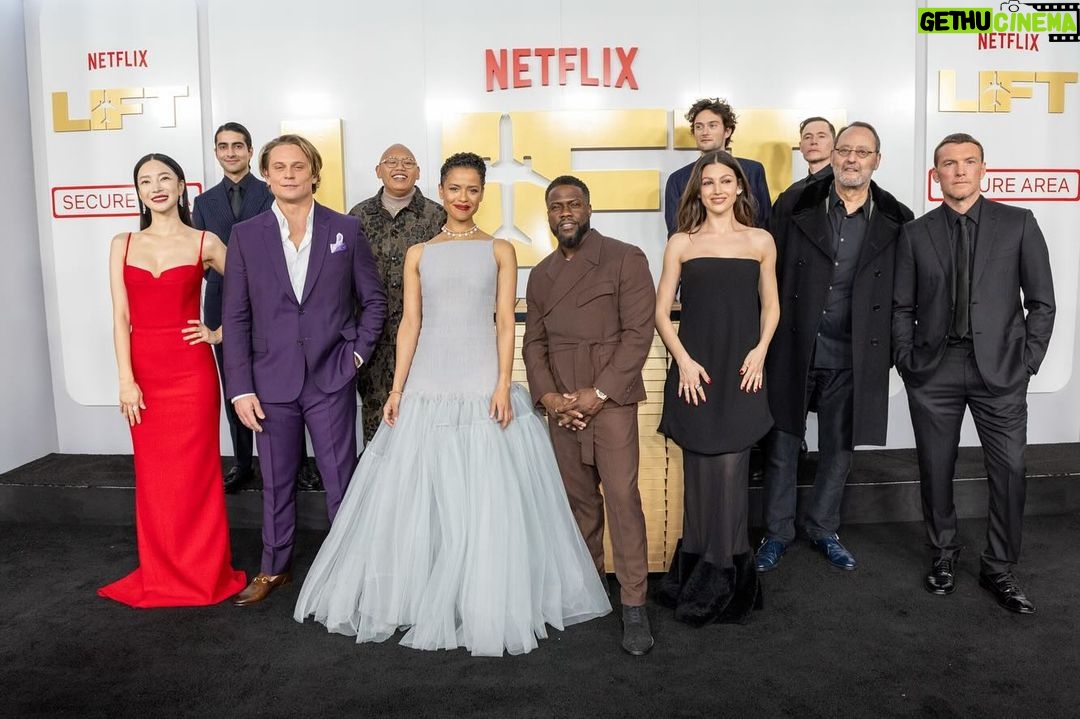 Kevin Hart Instagram - Last Nights “Lift” Premiere was a movie within a movie…..all I can say is WOOOOOOW!!!!!! The audiences reaction at the end of movie was NUTTTZZZZ!!!!! Major thank you to my partners at @netflix for rolling out the red carpet of a lifetime!!!!! This movie is going to fucking BANG!!!! You are all in for an amazing treat….MARK MY WORDS!!!! We will be hitting NETFLIX this FRIDAY PEOPLE!!!!!! This movie is GLOBAL!!!!! I can’t wait for the 🌎 to enjoy!!!!! #ComedicRockStarShit