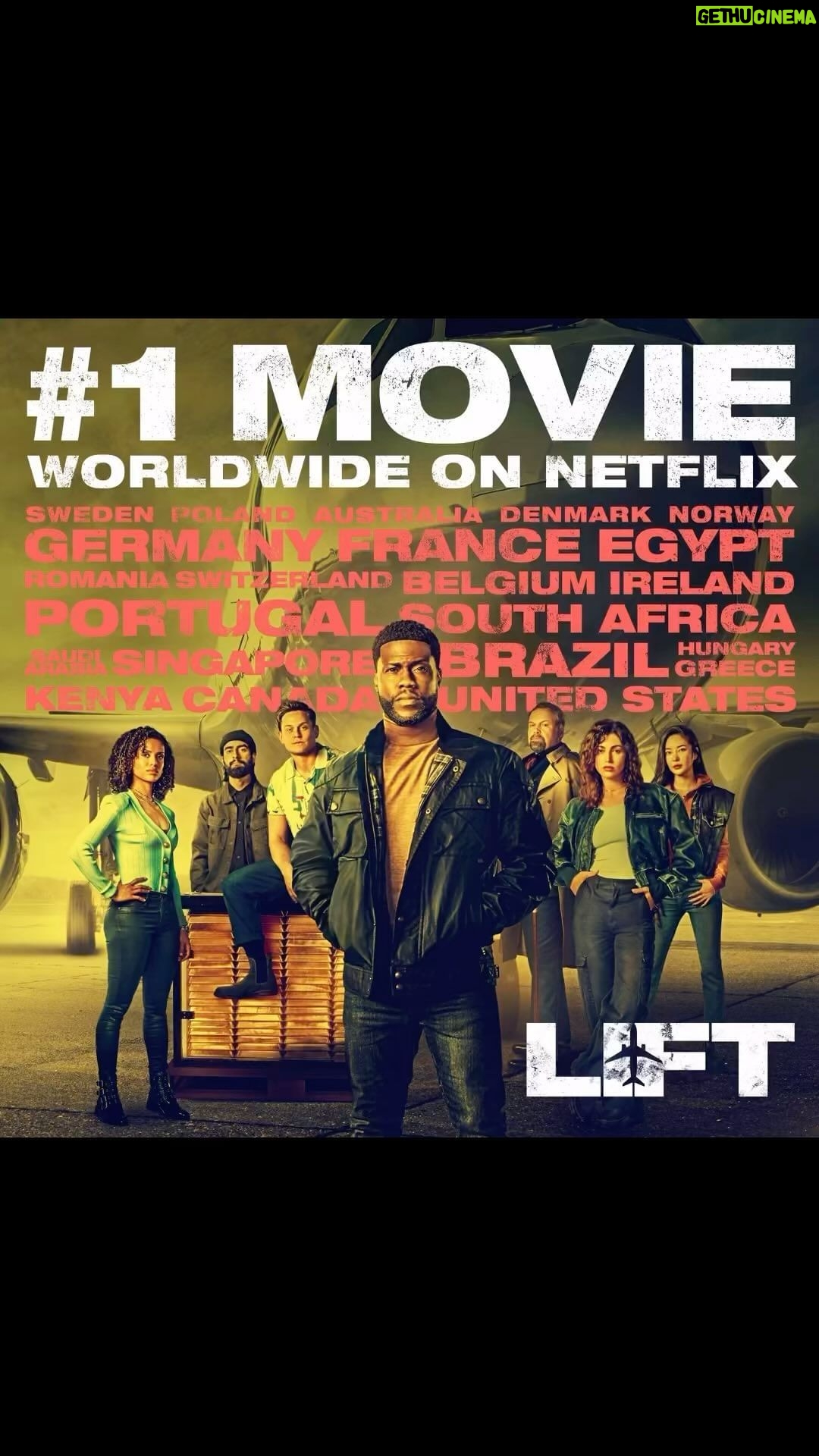 Kevin Hart Instagram - Holy Bubble Shit Batman ….. “Lift” is officially the #1 movie in the 🌎 on @netflix ….. LET’s goooooooooooooooo!!!!!!!! I love you guys so much….WOOOOOOOOOW!!!!!!! You guys showed up and showed out!!!!!! Can’t think you guys enough…..We are taking shot of @grancoramino to celebrate tonight!!!!!! If you haven’t watched the movie I need you to do so NOOOOOOWWW!!!!!!