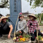 Kevin Miranda Instagram - Hoi An « la ville des lanternes » & Ninh Binh « la baie d’Halong terrestre » Le Vietnam, quel pays ! 😍 #vietnam #vietnamtravel #vietnamtrip #hoian #hoianvietnam #ninhbinh #travelasia #travelgram #traveling