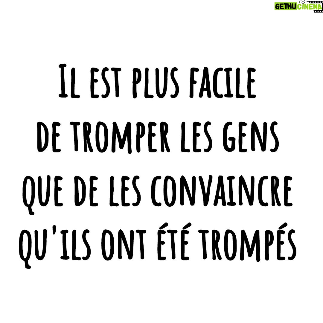 Kevin Miranda Instagram - 👁️ Mark Twain 👁️ 🔥 Réalisez-vous la puissance de cette phrase ? 👉 C'est l'une de mes citations préférées car elle est absolument vraie 👉 Se tromper peut faire plus mal que de tomber et ça demande un certain courage de le réaliser ⭕ La nature humaine est ainsi faite C'est pourquoi il est crucial de passer par une phase où on "désapprend" ce qu'on a appris 🧠 Nos biais sont nombreux et notre cerveau ne fait QUE de nous jouer des tours Il peut être notre meilleur ami comme notre pire ennemi 🗣️ Qu'en pensez-vous❔ #citation #mots #phrase #reflexion #photo #phrases #question #philosophe #philosophie #photooftheday #picture #quote #insta #instadaily #instamood #marktwain