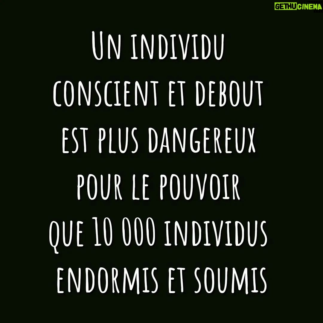 Kevin Miranda Instagram - 👁️ GANDHI 👁️ 👉 Cette citation est infiniment précieuse ⭕ Gandhi a beaucoup à nous apprendre sur le POUVOIR Il est le père de la révolution pacifique qui a mené l'Inde à l'indépendance Il est un pionnier de la résistance à l'oppression par la désobéissance civile de masse fondée sur la NON-VIOLENCE 🌍 Vous vous posez la question : quoi faire pour changer le monde ? ⭐ La réponse est LÀ : soyez CONSCIENT et DEBOUT et aidez votre entourage à s'éveiller 🤓 @kagenews #citation #mots #phrase #reflexion #photo #phrases #question #philosophe #philosophie #photooftheday #picture #quote #insta #instadaily #instamood #gandhi #no