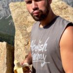 Kevin Miranda Instagram - ☀️ Un bel été à tous ❤️ #reel #reels #reelsinstagram #reelstagram #videooftheday #travel #explore #adventure #roadtrip #vacation #travelgram #travelvideo #world #trip #experience #life #video #summer #bee #🐝 #🐝🐝 #🐝🐝🐝