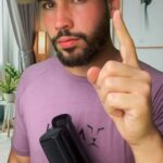 Kevin Miranda Instagram - 😡 #touchepasamongosse 😡 😱 Regardez ce qui se passe aux USA c'est irréel et ça s'installe chez nous sans notre consentement 🛑 Tout ceci doit AU MINIMUM faire l'objet d'un référendum national C'est une question fondamentale de société qui NOUS DIVISE TOUS Et c'est aussi le but recherché 👁️ Comprenez bien que tout ça n'est pas anodin 🙏 Partagez moi votre ressenti 🤜 On est TOUS ensemble 🤛 #reel #reels #reelsintagram #réel #video #videos #videodujour #videooftheday #instagram #instadaily #reflexion #partage #esprit #parole #planete #terre #ensemble #woke #wokisme #danger