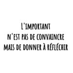 Kevin Miranda Instagram - 👁️ Bernard Werber 👁️ - Écrivain - Quand on cherche à convaincre on se heurte malheureusement à l'EGO des gens car chacun croit être dans le VRAI J'ai mis du temps avant de m'en rendre compte et j'ai dépensé beaucoup trop d'énergie Convaincre engage une forme de combat Toi qui me lis : 🔥ÉCONOMISE TON ENERGIE Tu n'as pas à convaincre Chacun décide d'emprunter le chemin qu'il veut Ce n'est certainement pas à toi d'engager tous les efforts Je ne dis pas qu'il ne faut pas chercher à faire éclater la Vérité 🌟 La Vérité se PARTAGE Il faut simplement adopter la bonne manière, en DONNANT à réfléchir Il faut montrer une direction, poser les bonnes questions, donner des pistes de réflexion et faire appel à l'esprit critique de chacun C'est ce que j'essaie de faire, sûrement maladroitement parfois, mais en m'améliorant je crois 😁✌️ #citation #mots #phrase #reflexion #photo #phrases #question #philosophe #philosophie #photooftheday #picture #quote #insta #instadaily #instamood #instagram
