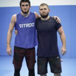 Khabib Nurmagomedov Instagram - Сам держусь а также делюсь …