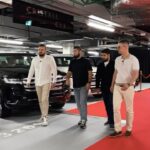 Khabib Nurmagomedov Instagram - Рад сообщить ,что стал амбасадором одного из крупнейших автосалонов в России @cristallcar.ru Здесь вам предложат лучшие цены в России на многие бренды автомобилей,в том числе на Тойоту и Лексус . Автомобили в наличии и на заказ . На счет скидок сами договаривайтесь на месте )))