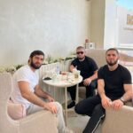 Khabib Nurmagomedov Instagram - Неожиданно хорошее кофе было, и очки не мои были 😎