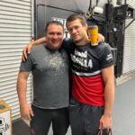 Khabib Nurmagomedov Instagram - It was amazing performance guys. Coach @akajav thank you so much for everything you doing for brothers 👊 Просто отличное выступление Брат, растешь с каждым боем @usman_nurmagomedov #BellatorLightweghtChamp