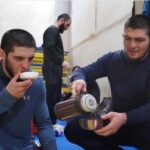 Khabib Nurmagomedov Instagram - А ведь осталось не много Брат @islam_makhachev ☕️