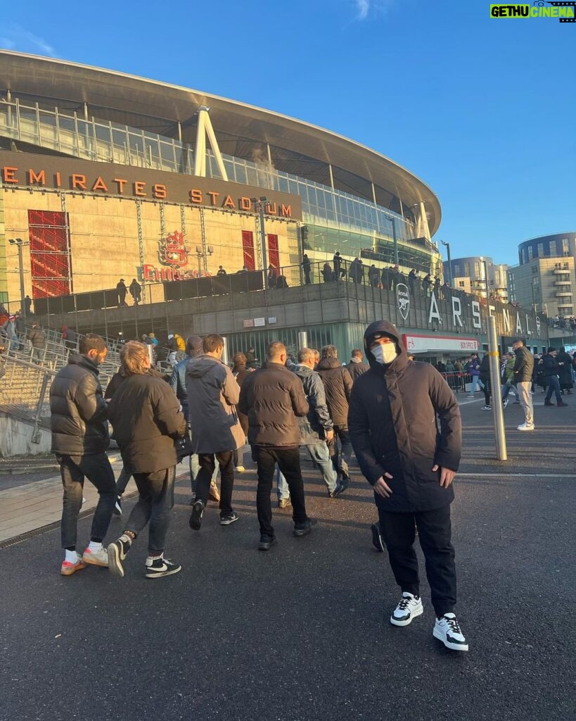 Khabib Nurmagomedov Instagram - Amazing day in London Emirates Stadium